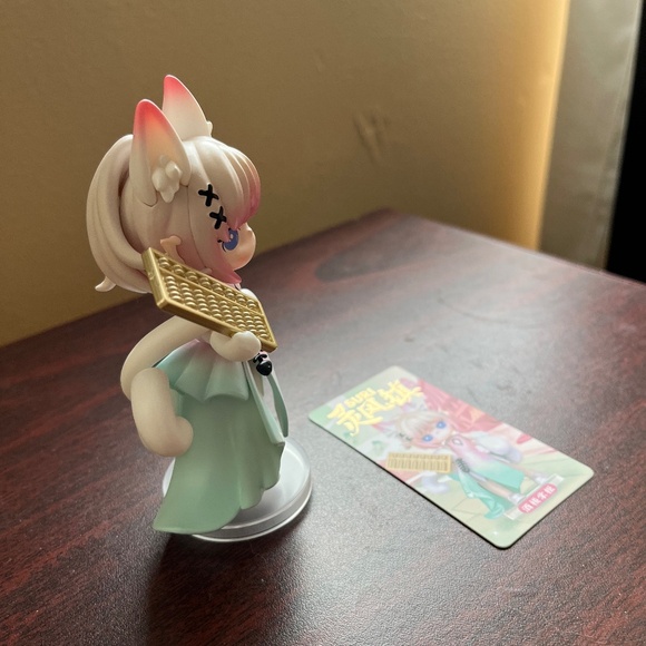 Rolife Suri Lingfeng Town - Tavern Boss (Opened Blind Box Figure) - Picture 3 of 4